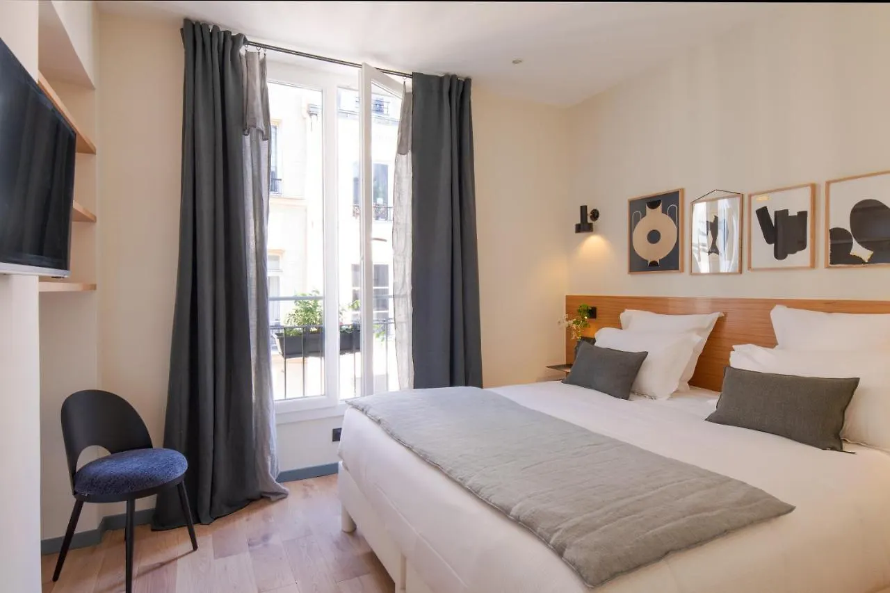 فندق Tinah Paris, Aboukir باريس