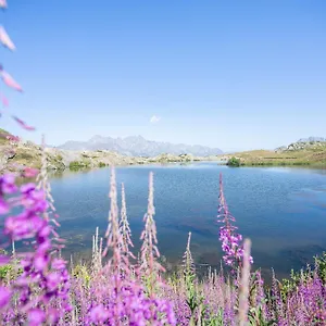 https://villages-clubs-du-soleil-en-oisans.hotels-rhonealpes.com